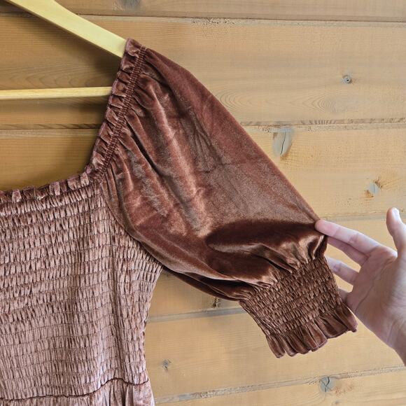 Baltic Born Vivaldi Smocked Velvet Midi Dress NWOT Medium Rust Brown Tiered - Picture 4 of 6